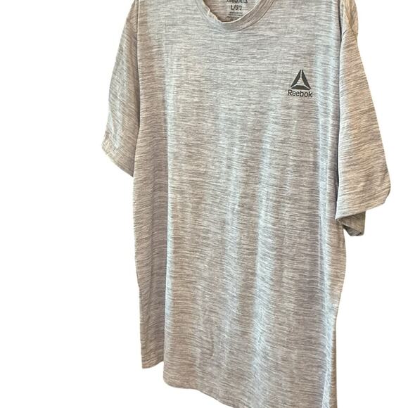 Reebok Men's Large Grey Heather Performance Tee Shirt 🏋️ - Picture 5 of 8